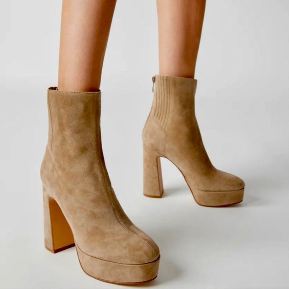 Steve Madden Orlie Taupe Suede Platform Bootie